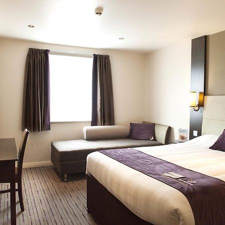 Premier Inn London Brixton Exterior foto
