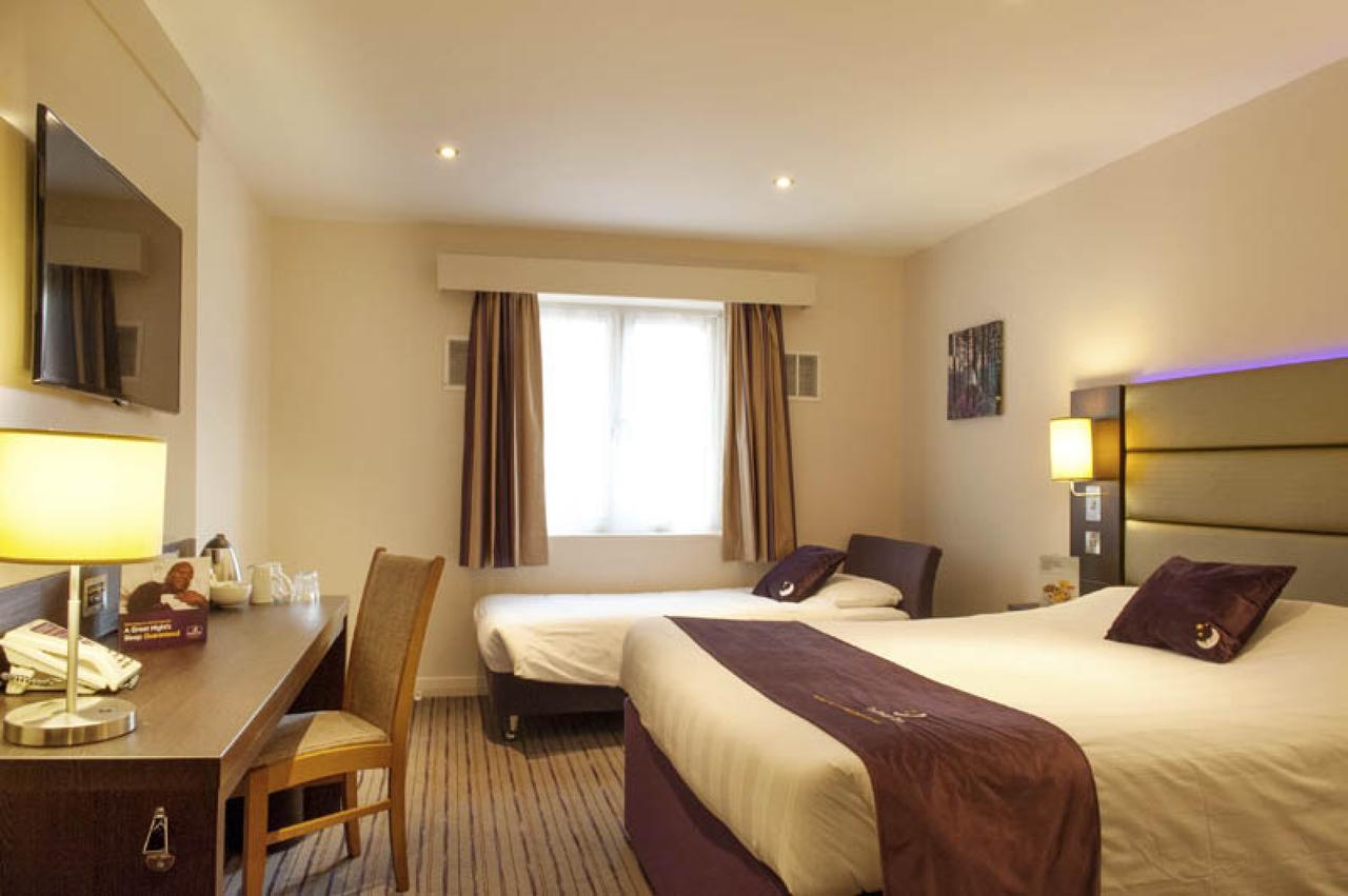 Premier Inn London Brixton Exterior foto