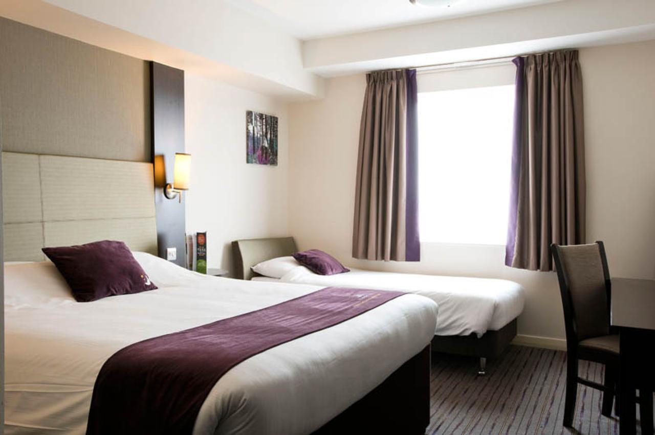 Premier Inn London Brixton Exterior foto