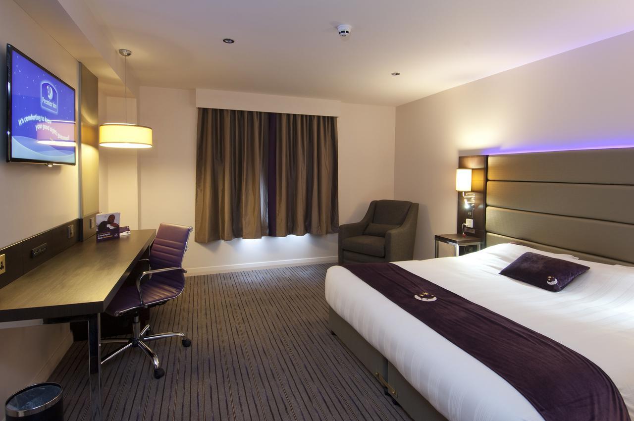 Premier Inn London Brixton Exterior foto